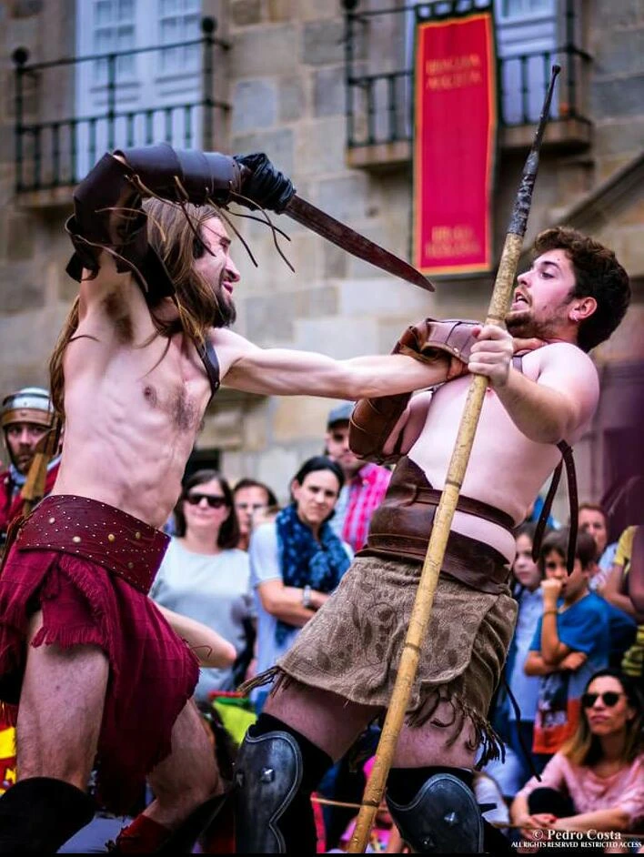 Gladiadores luchando